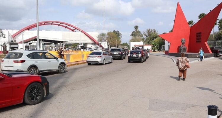 filas en cruces internacionales de Matamoros