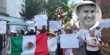 marchan por alcalde Uruapan