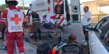 motociclista hospitalizada por choque en centro de victoria