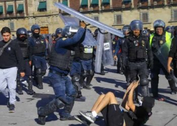 policías lesionados tras manifestación