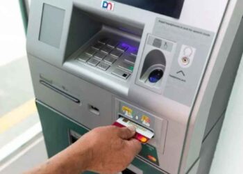 ¿En qué bancos puedes retirar tu pensión del Bienestar y cuánto te cobrarán de comisión