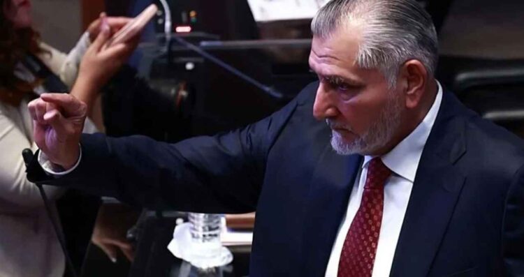 Adán Augusto López descarta cambios a la Ley de Aguas en el Senado