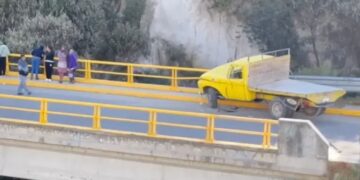 Adulto mayor murió tras chocar y salir proyectado a una barranca en Puebla