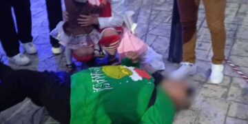 adulto desfile navideño desvanecido Matamoros
