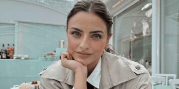 Aislinn Derbez rompe el silencio tras la pérdida de su madre