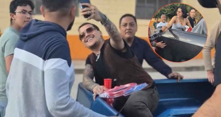 Ángela Aguilar y Christian Nodal reparten juguetes por día de Navidad en Zacatecas