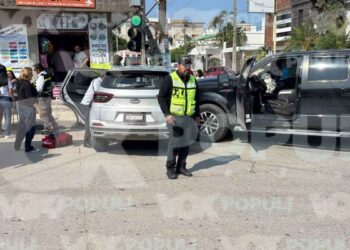 Aparatoso accidente múltiple en Ciudad Madero, Tamaulipas deja cuantiosos daños materiales