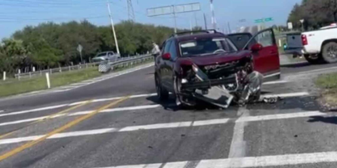 Aparatoso choque deja tres personas lesionadas en la Carretera Victoria-Matamoros