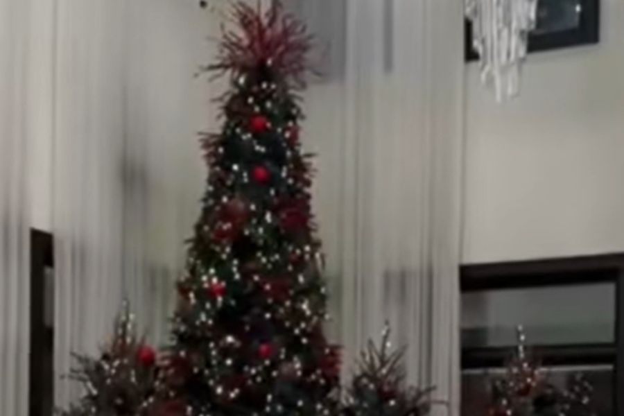 Así se ve por dentro la lujosa casa de Ángela Aguilar y Christian Nodal