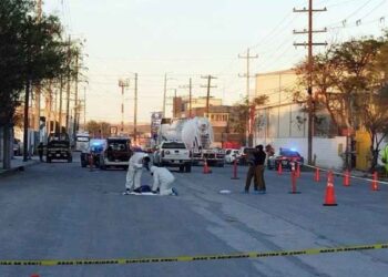 Atropellan a hombre en avenida de Monterrey