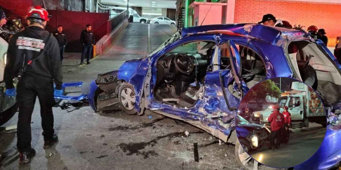 Automovilista resulta gravemente herido al quedar prensado tras choque en Monterrey, NL