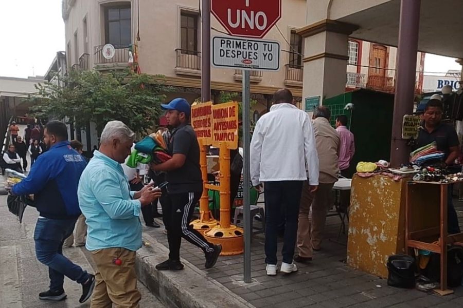 Ayuntamiento de Tampico, Tamaulipas, limita a solo 20 permisos temporales para vendedores ambulantes en el centro histórico