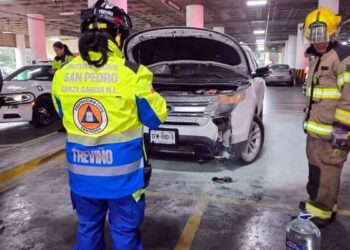 camioneta incendiarse circulaba San Pedro