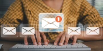 Por qué el Email Marketing sigue siendo el Rey del ROI (y cómo no morir en el intento al elegir tu plataforma)