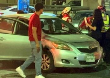 Choque en Cumbres en Monterrey