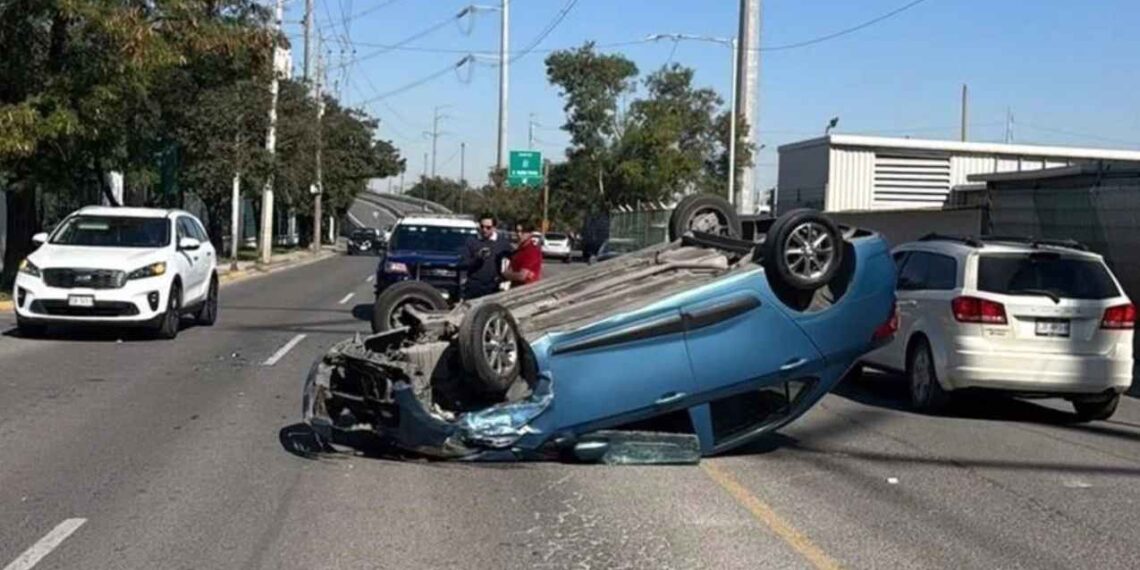 Choque en avenida República Mexicana