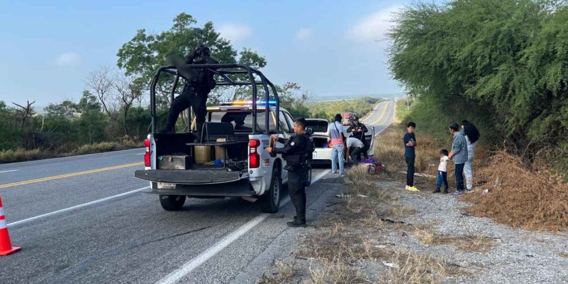 Ciudadanos agradecen apoyo de la Guardia Estatal ante fallas mecánicas