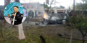 Coche-bomba que estalló en Coahuayana, Michoacán, habría entrado de Colima, afirma el Fiscal General, Carlos Torres Piña