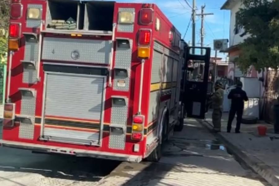 Corto circuito provoca incendio en la colonia Lauro Villar de Matamoros, Tamaulipas