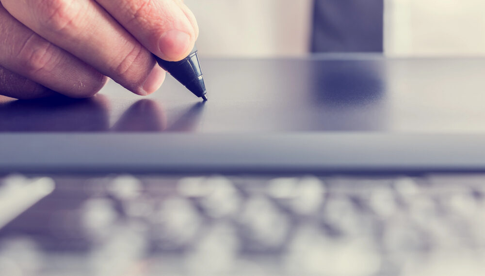 ¿Cómo firmar documentos en línea de forma correcta?