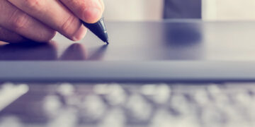 ¿Cómo firmar documentos en línea de forma correcta?