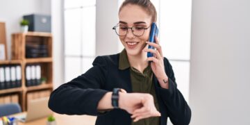 Cómo combinar software para la gestión del tiempo con software de gestión de personal