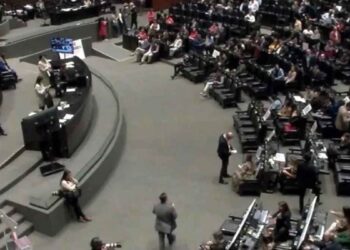 Diputados aprueban aranceles a productos importados desde China y otras naciones