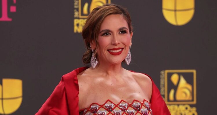 “Duele encontrar esas cositas”, señala Angélica Vale en medio de su divorcio