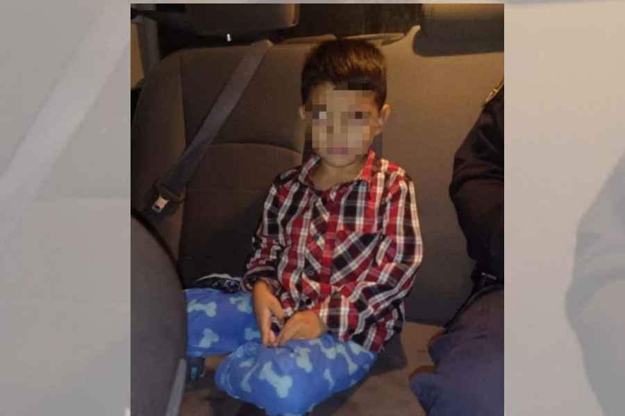 Encuentran a menor de edad deambulando solo durante la madrugada en Escobedo, Nuevo León 