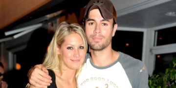 Enrique Iglesias y Anna Kournikova muestran por primera vez a su nuevo bebé junto a sus hermanos