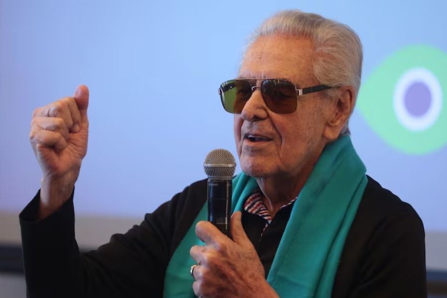 Eric del Castillo revela episodios inéditos de su pasado, conflictos familiares, fe y un encierro que marcó su juventud y su vida personal.