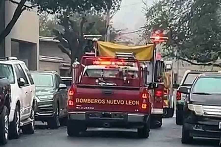 Falla en aire acondicionado provoca conato de incendio en vivienda de San Pedro, NL