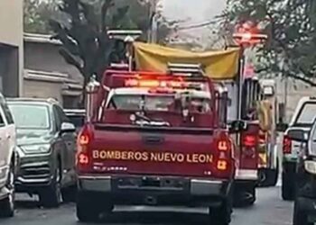 Falla en aire acondicionado provoca conato de incendio en vivienda de San Pedro, NL