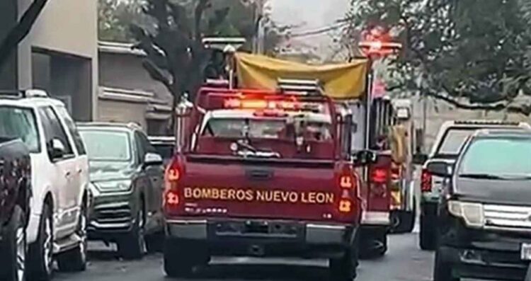 Falla en aire acondicionado provoca conato de incendio en vivienda de San Pedro, NL