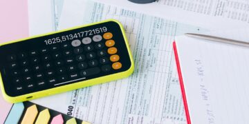 Gastos hormiga de oficina: 5 estrategias de ahorro para 2026