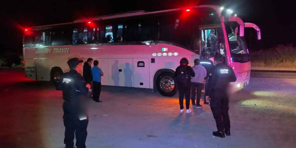 Guardia Estatal autobús Victoria - Monterrey