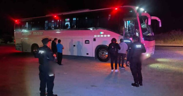 Guardia Estatal autobús Victoria - Monterrey