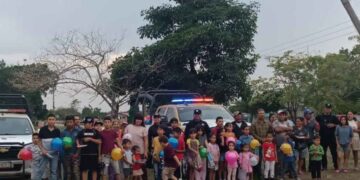 Guardia Estatal lleva juguetes al ejido Santa Juana