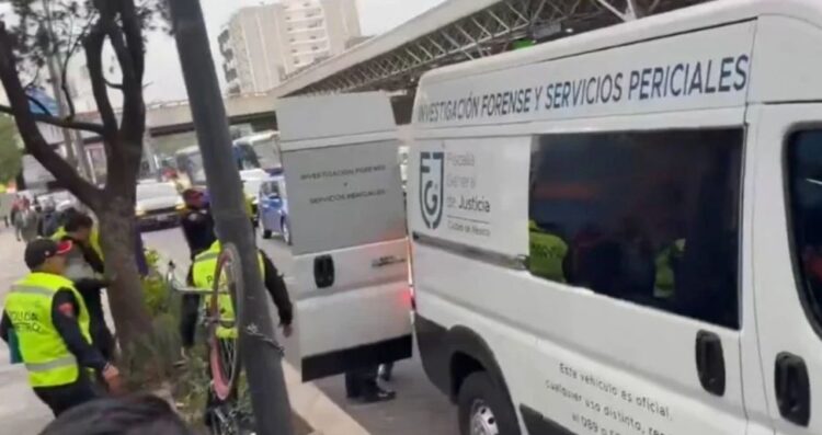 Hombre muere dentro del Metro Chabacano de la Ciudad de México