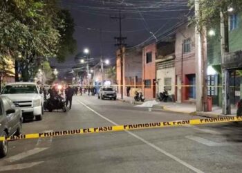 Hombre muere en la Peralvillo