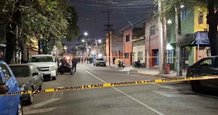 Hombre muere en la Peralvillo