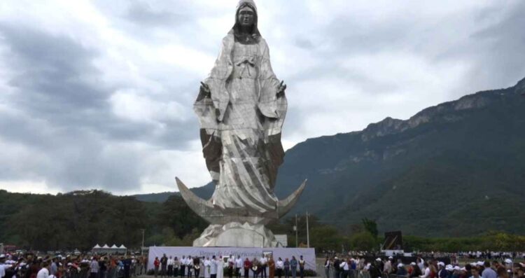Inauguran Monumento de la Virgen de la Misericordia en “El Chorrito” de Hidalgo, Tamaulipas; así fue el momento