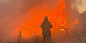 Incendio en baldío en Juárez