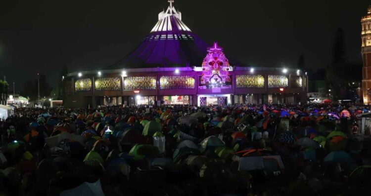 La Basílica celebración a la Virgen
