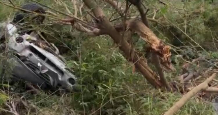 Maestra resulta lesionada tras volcadura en la carretera Sendero Nacional en Matamoros