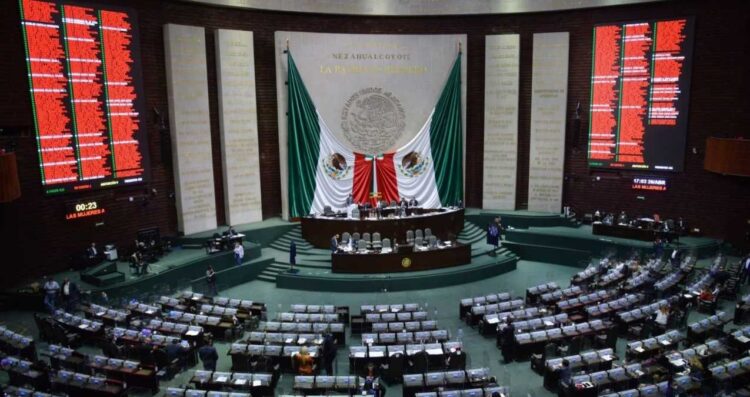 Nueva suspensión retrasa discusión de reforma sobre la revocación de mandato en 2027