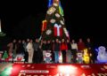 Nuevo Laredo con el monumental pino navideño (1)