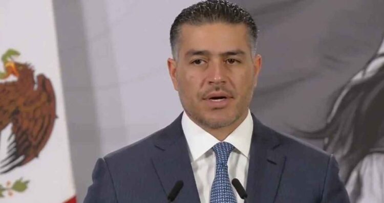 Omar García Harfuch atribuye a pugna criminal explosión de coche-bomba en Michoacán