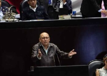 PRI propone garantizar 60 litros de agua diaria como derecho constitucional
