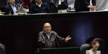 PRI propone garantizar 60 litros de agua diaria como derecho constitucional
